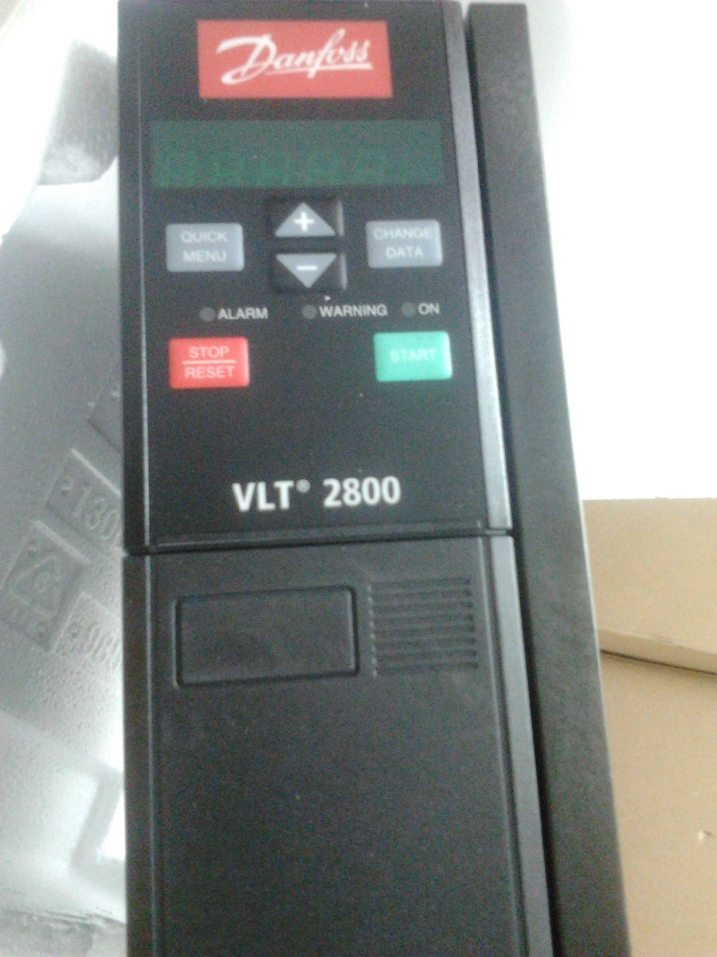 丹佛斯變頻器一級(jí)代理VLT2840，全新正品，品質(zhì)優(yōu)良，價(jià)格優(yōu)惠.